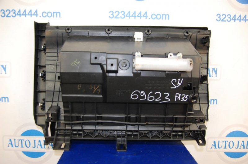 Бардачок FX/QX70 S51 08-17