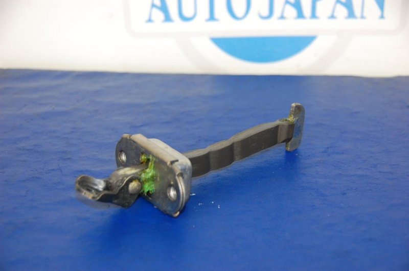 Ограничитель двери передний правый COROLLA E16 13- Ограничитель двери передний правый COROLLA E16 13-