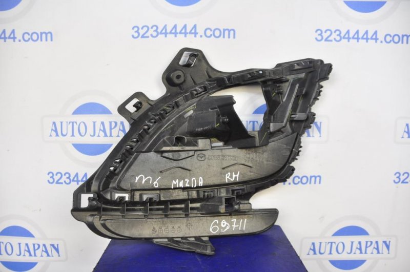 Накладка противотуманной фары правая 6 GH 07-12 Накладка противотуманной фары правая 6 GH 07-12