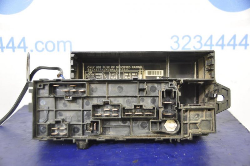 Блок предохранителей моторный отсек SUBARU FORESTER SG 02-07 Б/У