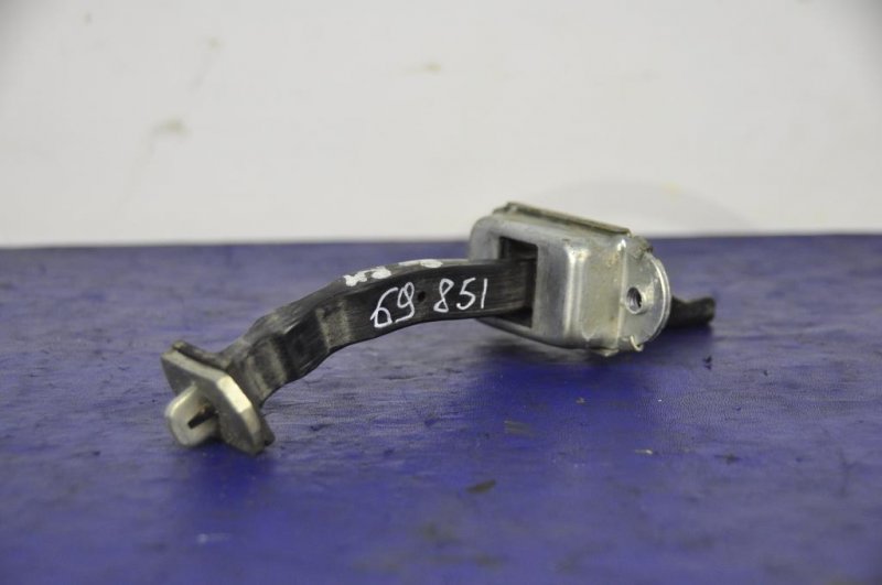 Ограничитель двери задний правый NISSAN TEANA J32 08-14 Б/У