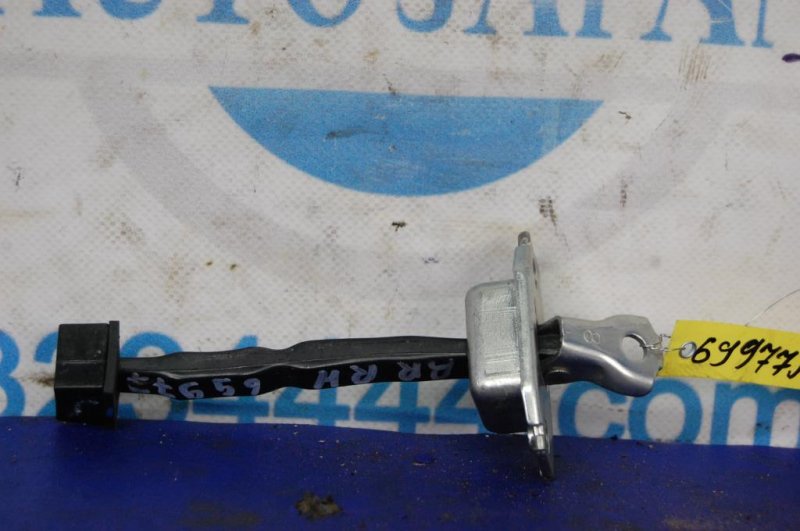 Запчасть ограничитель двери задний правый MITSUBISHI PAJERO 06-21 Б/У Ограничитель двери задний правый MITSUBISHI PAJERO 06-21 Б/У