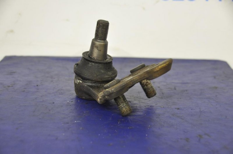 Шаровая опора правая TOYOTA CAMRY 40 06-11 43330-09330 Б/У