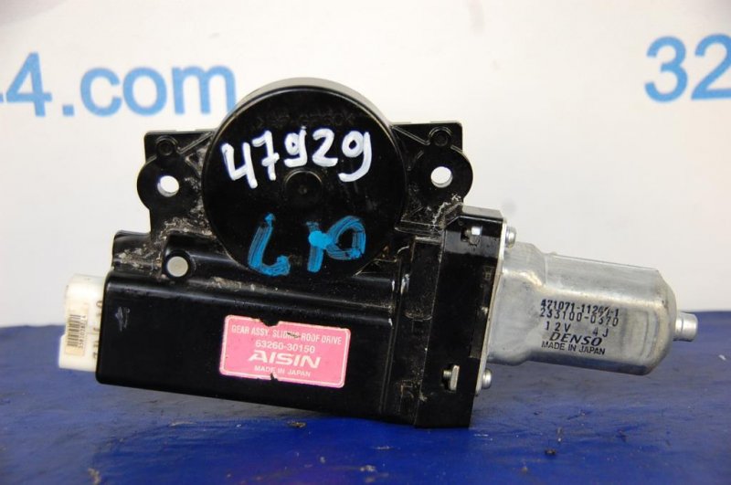 Моторчик люка GS350 GS300 05-11