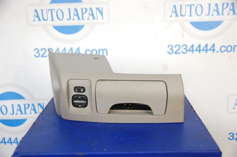 Накладка торпедо TOYOTA CAMRY 40 06-11 Б/У