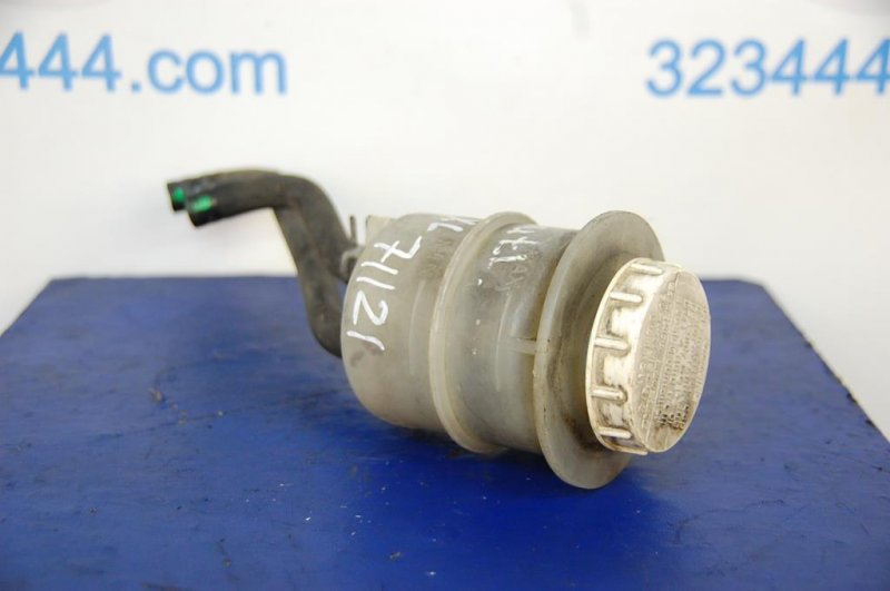 Бачок ГУР MITSUBISHI OUTLANDER XL 05-13 MN101937 Б/У