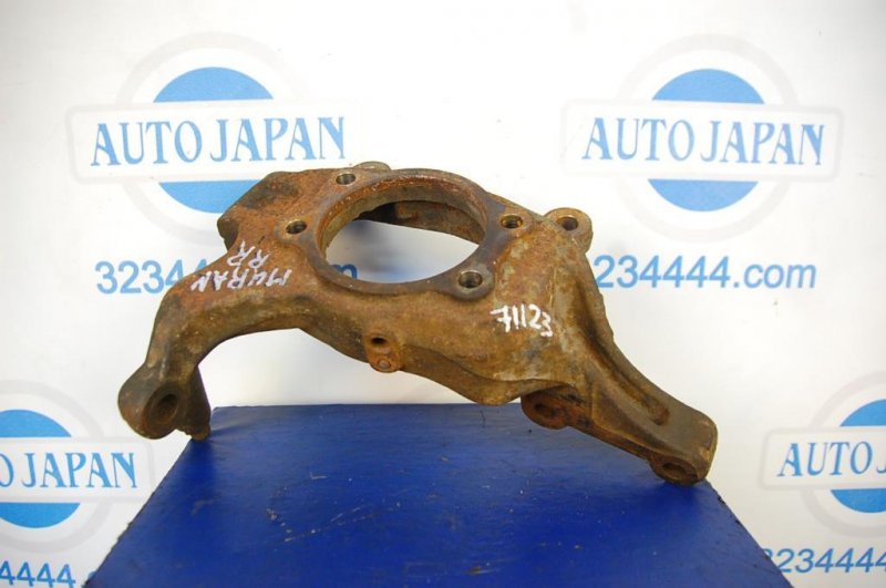 Кулак поворотный передний правый NISSAN MURANO Z50 02-07 40014CN000 Б/У