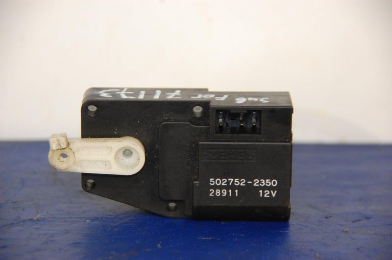Моторчик заслонки печки SUBARU FORESTER SG 02-07 502752-2350 Б/У