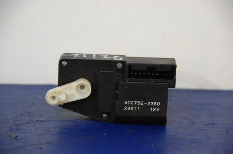 Моторчик заслонки печки SUBARU FORESTER SG 02-07 502752-2360 Б/У
