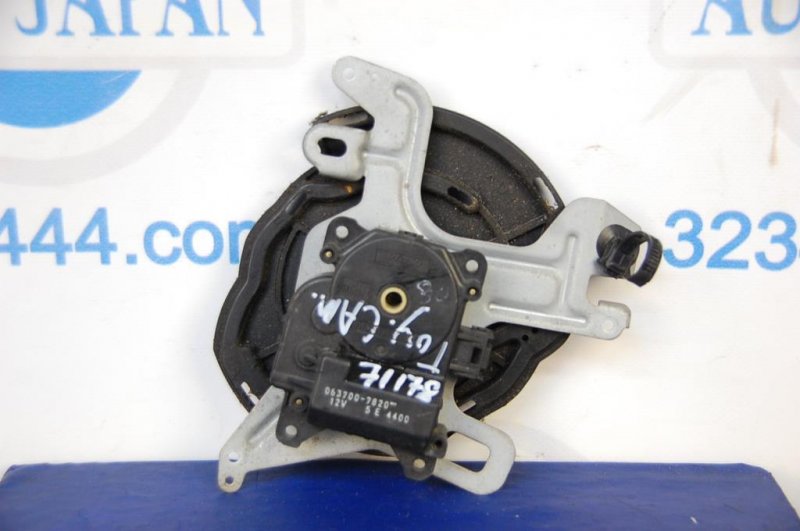Моторчик заслонки печки CAMRY 30 02-06 Моторчик заслонки печки CAMRY 30 02-06