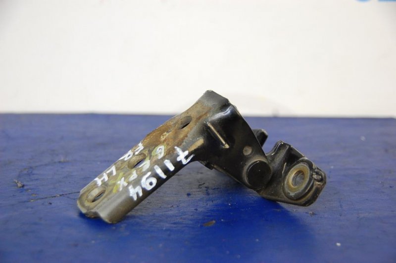 Запчасть петля двери верхняя передняя левая MITSUBISHI PAJERO 99-06 MR292179 Б/У Петля двери верхняя передняя левая MITSUBISHI PAJERO 99-06 MR292179 Б/У