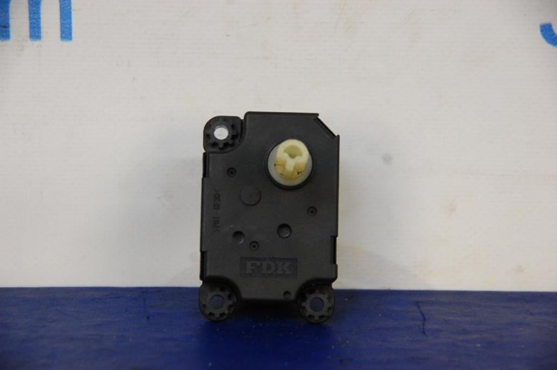 Моторчик заслонки печки OUTLANDER XL 05-13