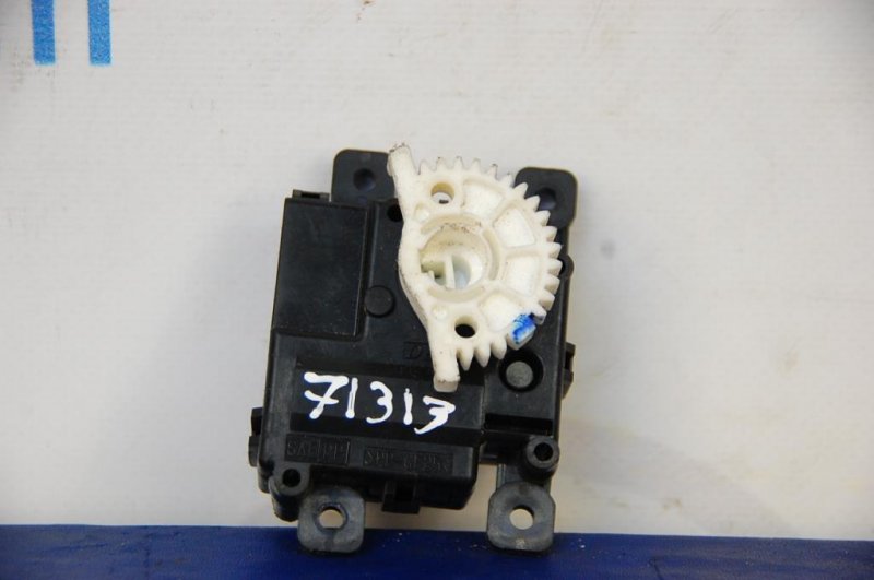 Моторчик заслонки печки LEXUS LX570 07-15 063800-0920 Б/У