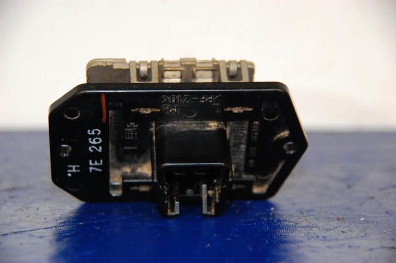 Резистор печки SOLARA 03-09