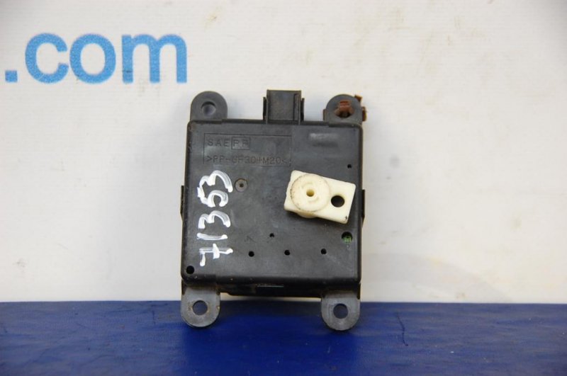 Моторчик заслонки печки OUTLANDER XL 05-13