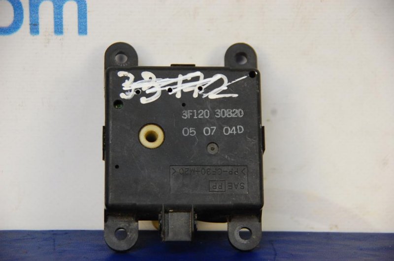 Моторчик заслонки печки MURANO Z50 02-07 Моторчик заслонки печки MURANO Z50 02-07