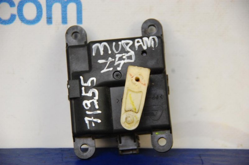 Запчасть моторчик заслонки печки NISSAN MURANO Z50 02-07 27730-8J100 Б/У Моторчик заслонки печки NISSAN MURANO Z50 02-07 27730-8J100 Б/У