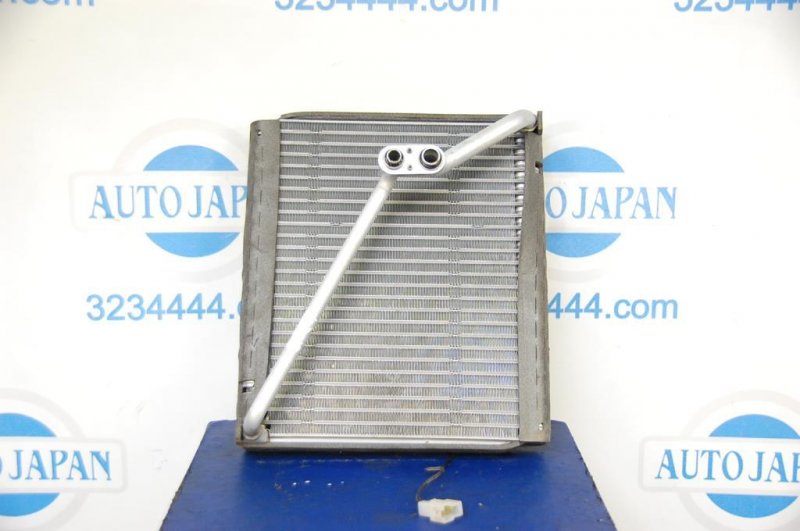 Испаритель кондиционера MITSUBISHI OUTLANDER XL 05-13 Б/У