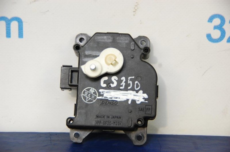 Моторчик заслонки печки LEXUS GS350 GS300 05-11 87106-30440 Б/У
