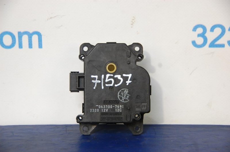 Моторчик заслонки печки ES300 ES330 01-06