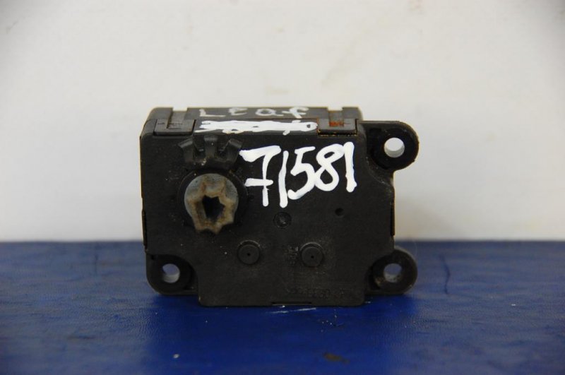 Моторчик заслонки печки NISSAN LEAF 10-17 803121 Б/У