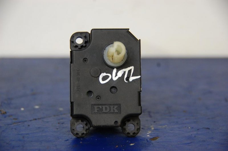 Моторчик заслонки печки OUTLANDER 03-07