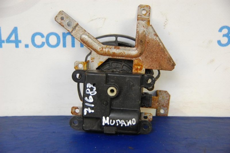 Запчасть моторчик заслонки печки NISSAN MURANO Z50 02-07 3K010-30840 Б/У Моторчик заслонки печки NISSAN MURANO Z50 02-07 3K010-30840 Б/У