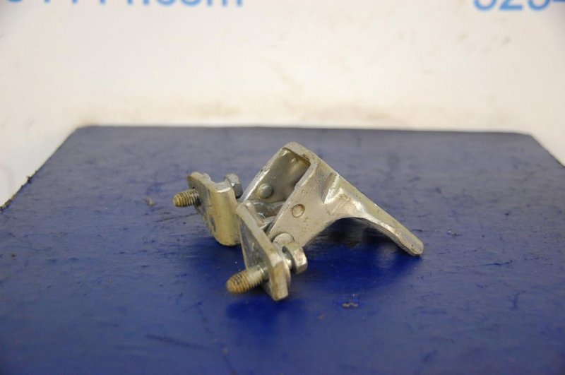 Петля двери верхняя задняя левая MITSUBISHI GALANT 03-12 MR220211 Б/У