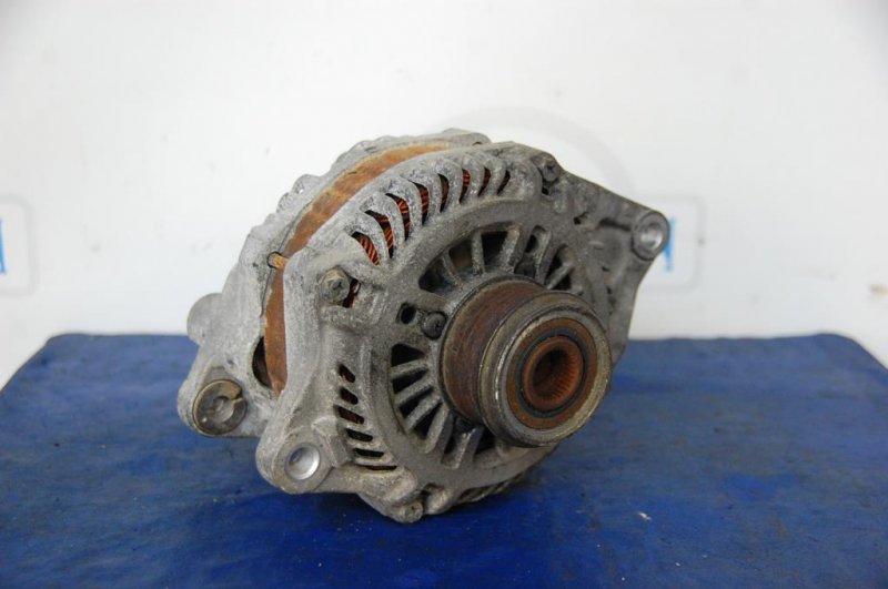 Генератор MITSUBISHI OUTLANDER XL 05-13 1800A053 Б/У