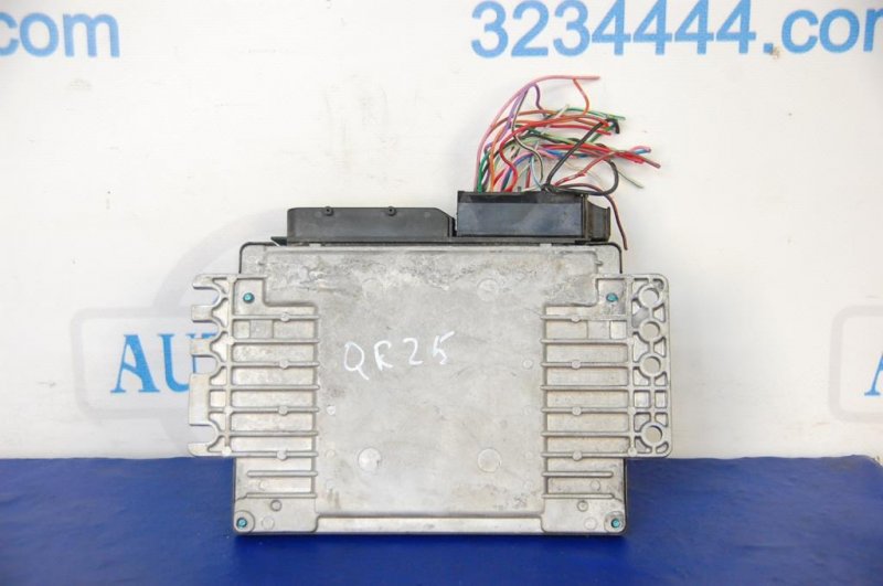 Блок управления двигателем NISSAN X-TRAIL T30 01-07