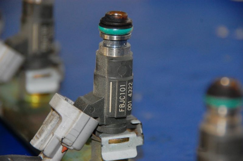 Форсунка топливная NISSAN X-TRAIL T30 01-07 Форсунка топливная NISSAN X-TRAIL T30 01-07