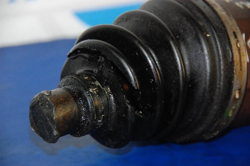 Привод передний правый X-TRAIL T30 01-07