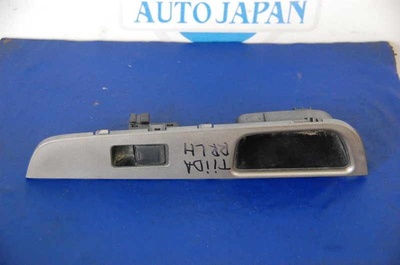 Кнопка стеклоподъемника задняя левая TIIDA/VERSA C11 04-11