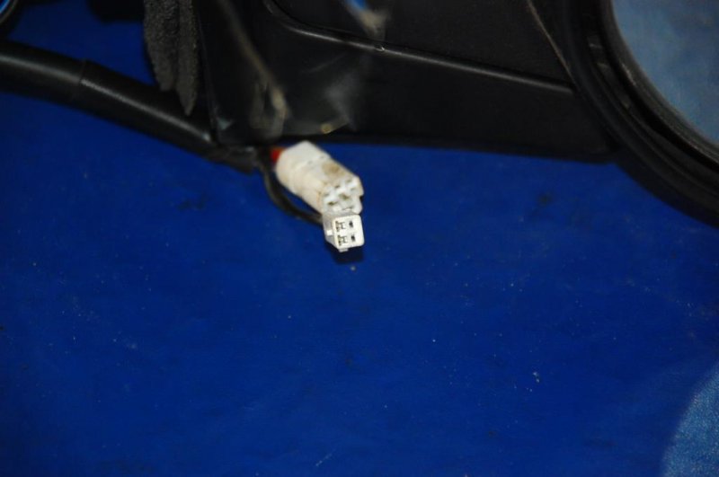 Зеркало правое CAMRY 40 06-11