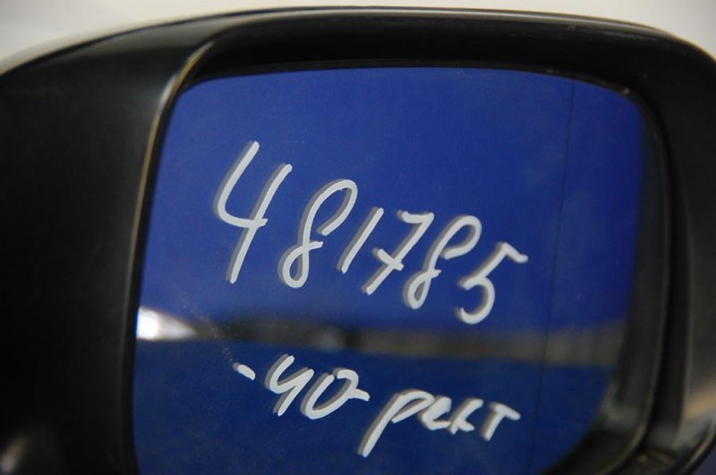 Зеркало правое CAMRY 40 06-11