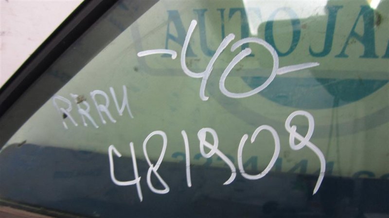 Стекло двери глухое заднее правое CAMRY 40 06-11