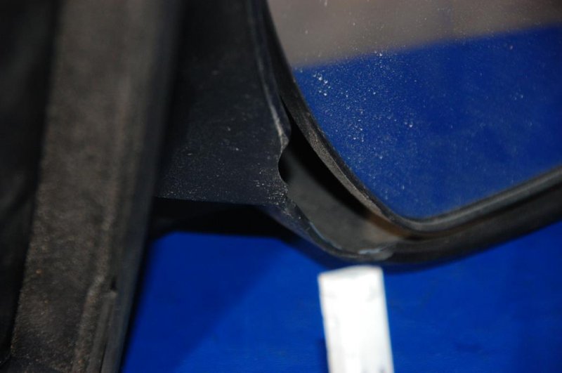 Зеркало правое CX-7 06-12