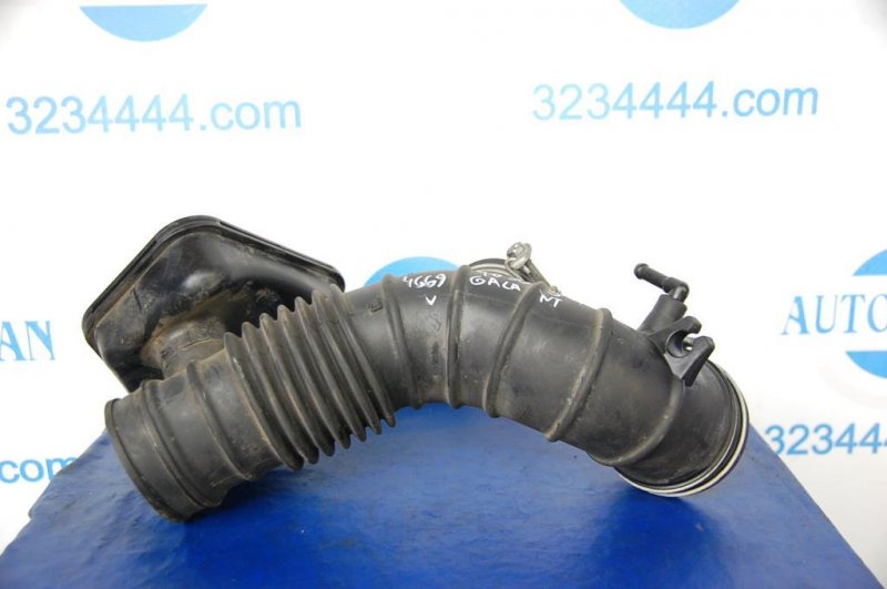 Резонатор воздушного фильтра MITSUBISHI GALANT 03-12 Б/У