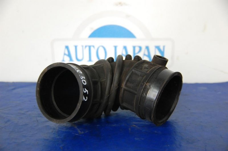 Запчасть патрубок воздушного фильтра SUZUKI GRAND VITARA 05-15 Б/У Патрубок воздушного фильтра SUZUKI GRAND VITARA 05-15 Б/У