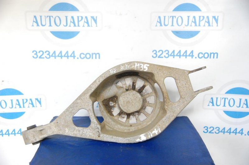 Рычаг задней подвески поперечный нижний задний левый INFINITI M35/M45 04-10