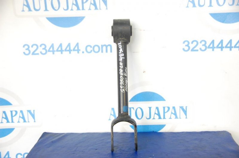 Рычаг задней подвески поперечный верхний задний левый LEXUS GS350 GS300 05-11 Б/У