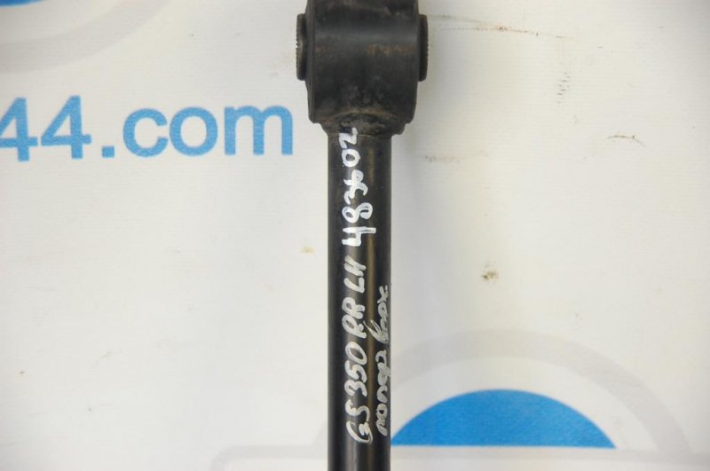 Рычаг задней подвески поперечный верхний задний левый GS350 GS300 05-11