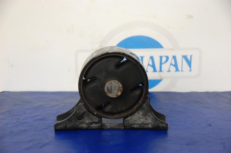 Подушка двигателя передняя MITSUBISHI GALANT 03-12 MR589152 Б/У