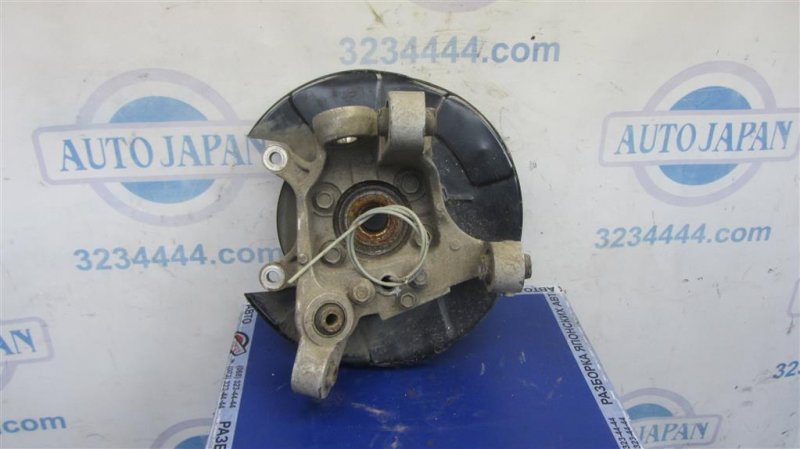 Ступица задняя правая INFINITI M35/M45 04-10