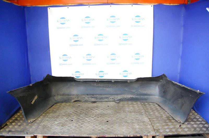Бампер задний CAMRY 30 02-06 Бампер задний CAMRY 30 02-06
