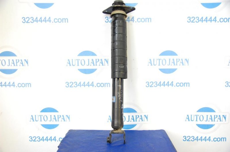 Амортизатор задний правый INFINITI M35/M45 04-10 E6210-EG01C Б/У