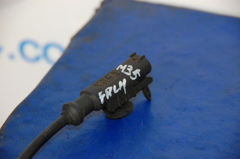 Датчик ABS передний левый M35/M45 04-10