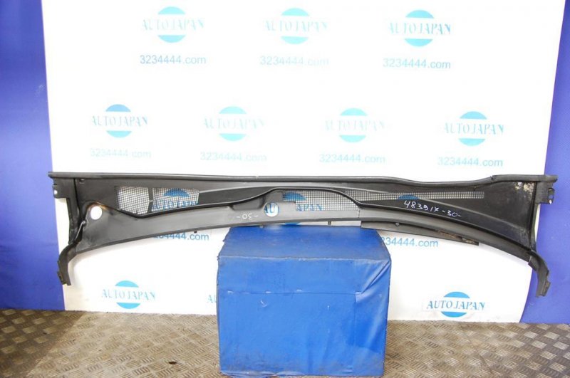 Пластик под лобовое стекло / Жабо TOYOTA CAMRY 30 02-06 Б/У