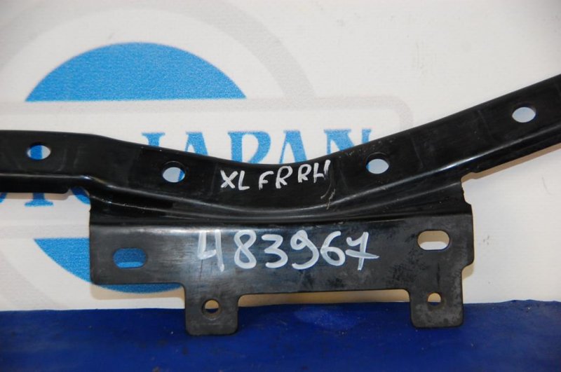 Кронштейн крепления фары передний правый OUTLANDER XL 05-13