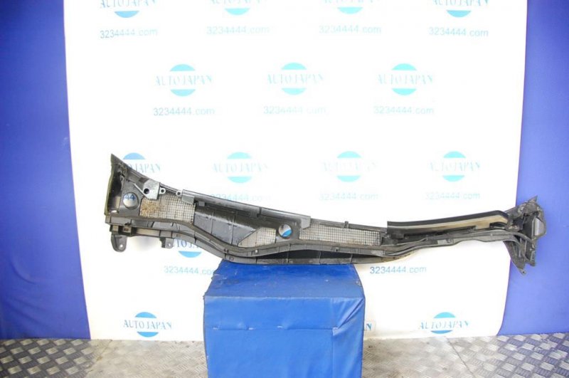 Пластик под лобовое стекло / Жабо LEXUS GS350 GS300 05-11